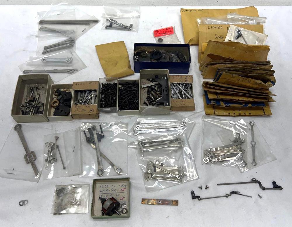 Postwar Lionel O Gauge 736 2026 600 1668 2343 2023 parts