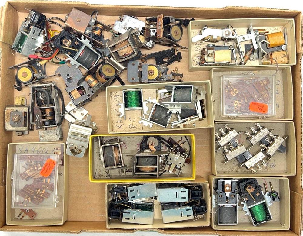 Postwar/Modern American Flyer E-unit parts NOS identified