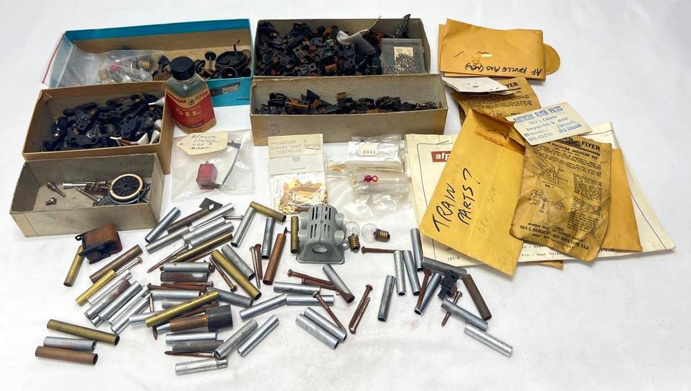 Postwar American Flyer S Gauge coupler parts HUGE