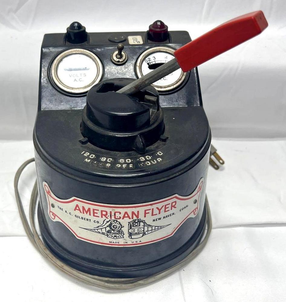 Postwar American Flyer 19B 300 watts single controller transformer