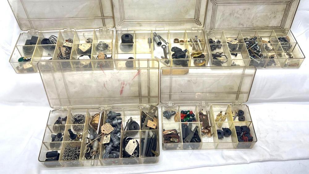 Postwar Lionel O Gauge parts 1033 ZW 21 600 151 484 1017 313 97 282 More