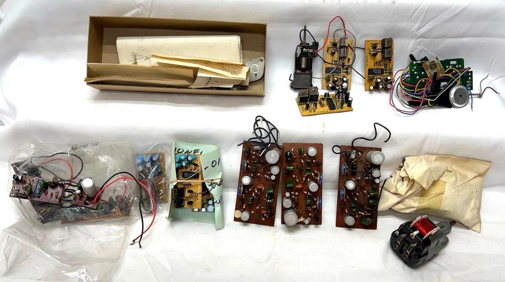 Lionel electronic boards 8002-100 NOS motor MRC transistors MORE