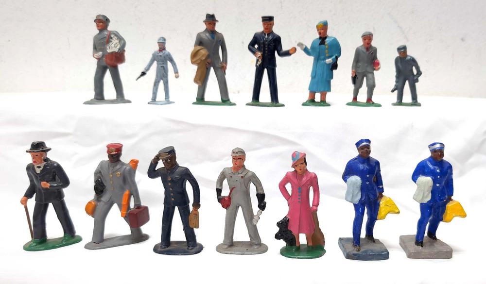 Ten Prewar Standard/O Gauge Barclay Railroad figures