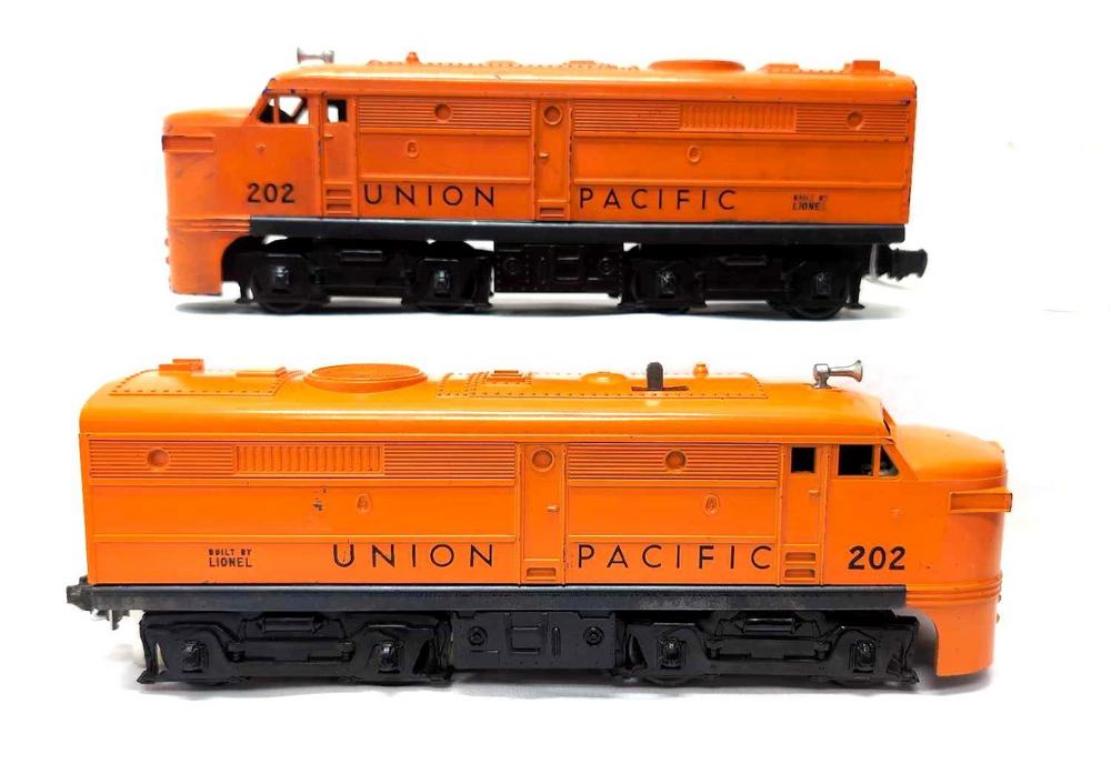 Postwar Lionel O Gauge 202 Union Pacific Alco AA diesel