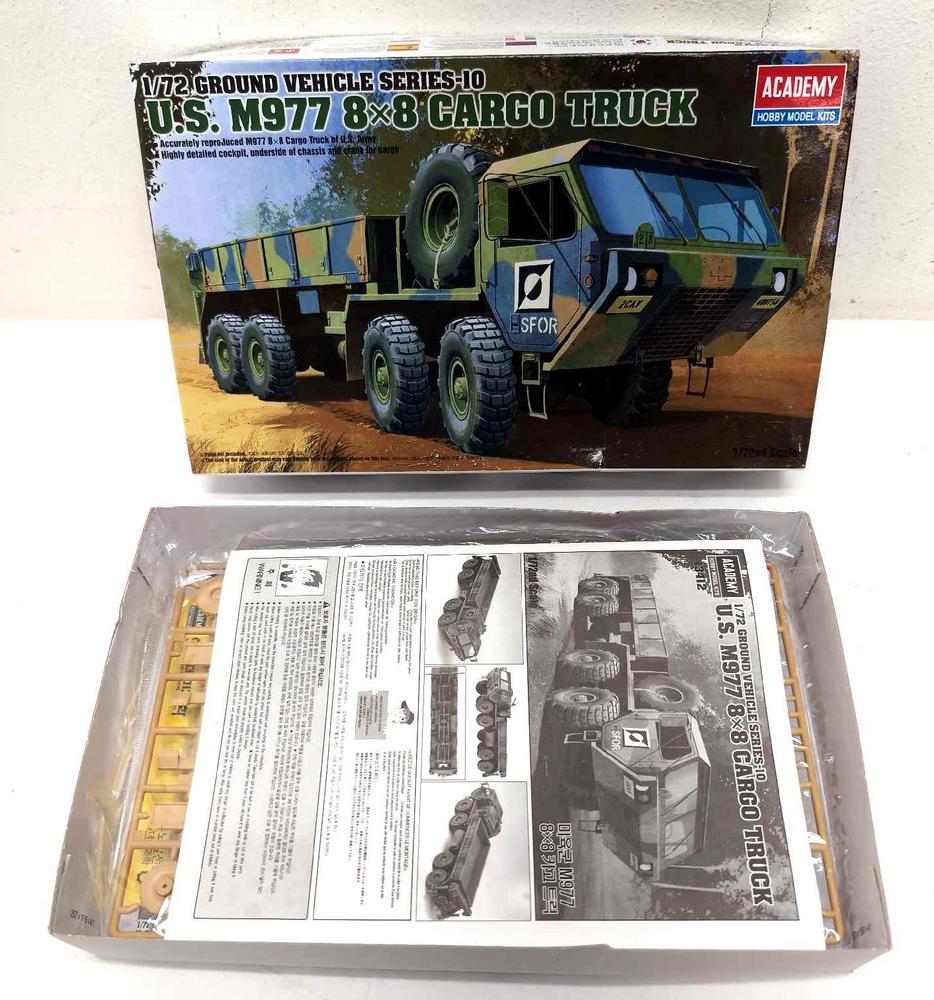 Academy 1:72 13412 US M977 8x8 Cargo Truck