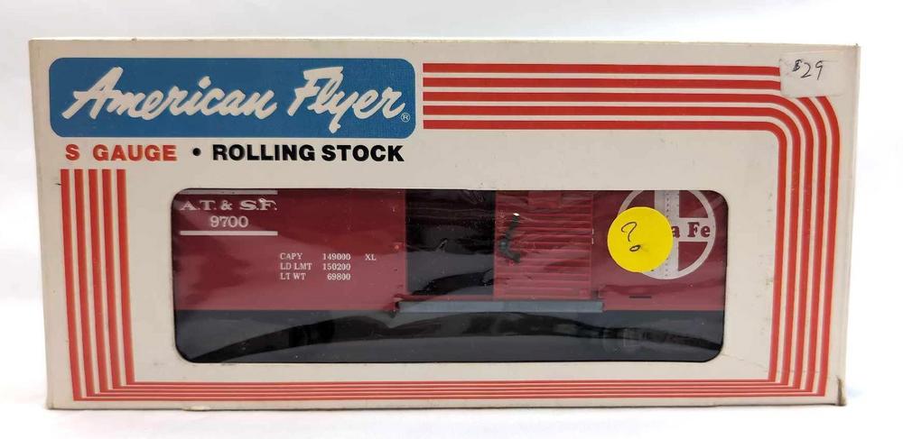 Modern American Flyer S Gauge 9700 Santa Fe box car in box