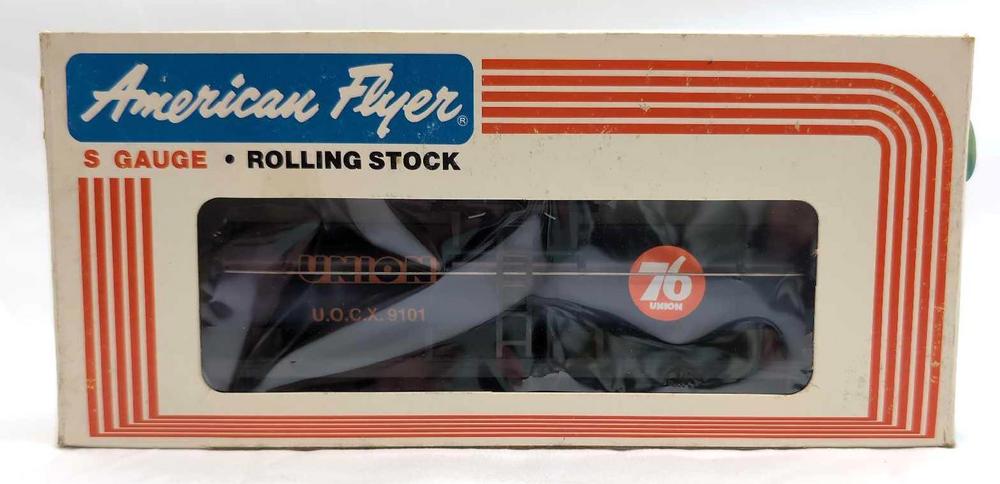 Modern American Flyer S Gauge 9101 Union Oil tank car in box