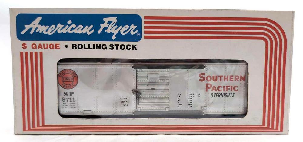 Modern American Flyer S Gauge 9711 Southern Pacific box car in box