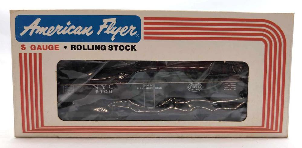 Modern American Flyer S Gauge 9106 NYC 3 Dome tank car in box