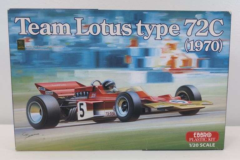 EBBRO No.001-5800 1/20 Scale Team Lotus Type 72C (1970) Plastic Model Kit