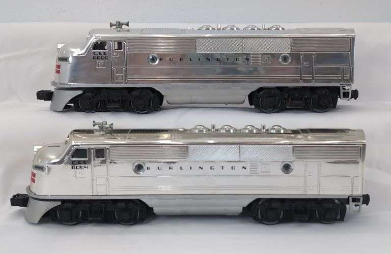 Modern Era Lionel O Gauge Burlington F3A Dual Motor Diesel units in box, unrun