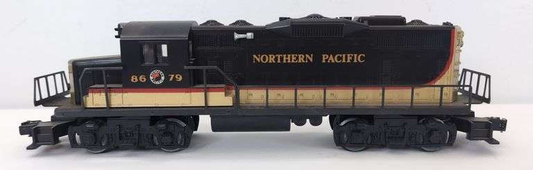 Modern Era Lionel O Gauge Northern Pacific GP-20 Diesel 8679