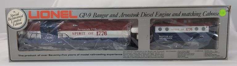 Modern Era Lionel O Gauge GP-9 Bangor and Aroostook Diesel Engine and Caboose - Special Bicentennial Edition image