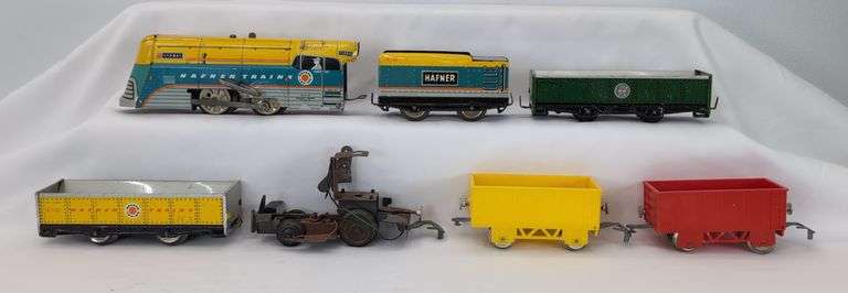 Hafner O Gauge Wind-Up 115041 streamline steam loco 78100 tender 91746 gondola more image