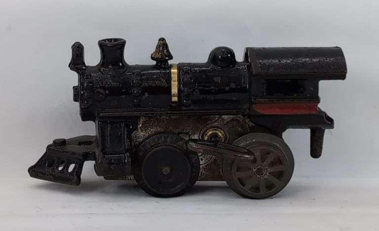 Prewar cast iron O Gauge Wind-Up steam locomotive