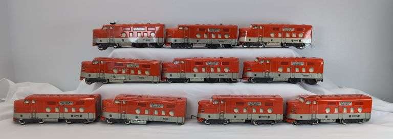Marx O Gauge Southern Pacific 6000 diesel locomotive A units 4 powered 4 dummy 2 shells image