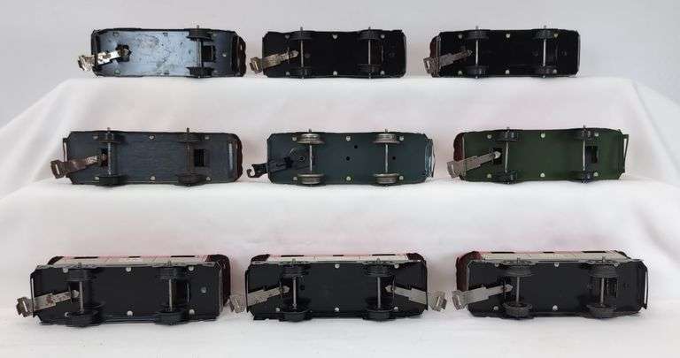 Lot of 17 Marx O Gauge lithographed tinplate NYC 20102 caboose variations