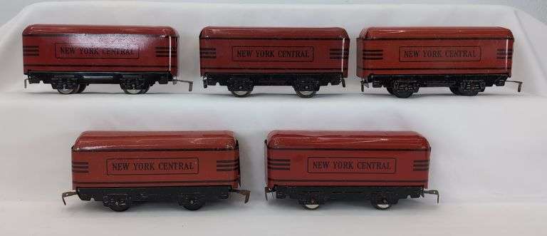 Marx O Gauge lot of 5 New York Central red streamline steam locomotive tenders image