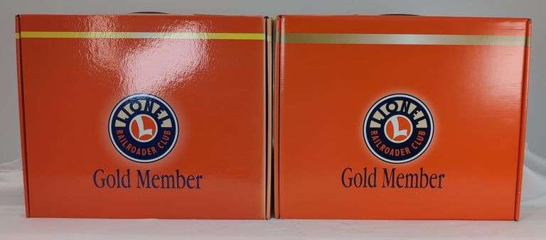 Lionel Railroad Club Gold Member Train Car Sets 1999 19978 and 2000 19991 image
