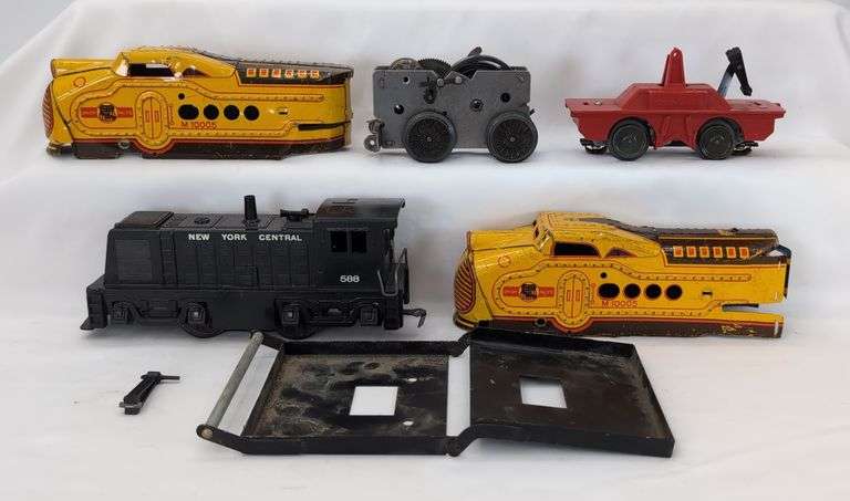 Marx O Gauge Union Pacific M 10005 UP shells, 588 New York Central diesel switcher, handcar, MORE image
