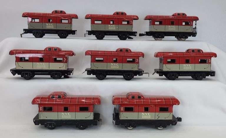 Lot of 17 Marx O Gauge lithographed tinplate NYC 20102 caboose variations