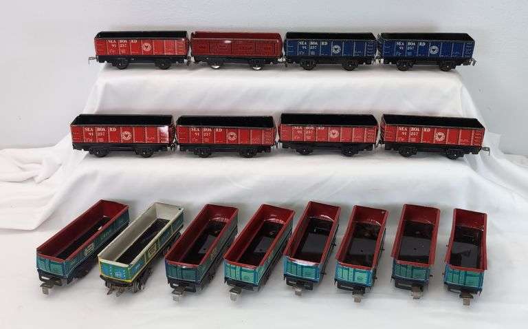 Lot of 16 Marx O Gauge 548 Guernsey Milk 91257 Seaboard and 552 Rock Island image