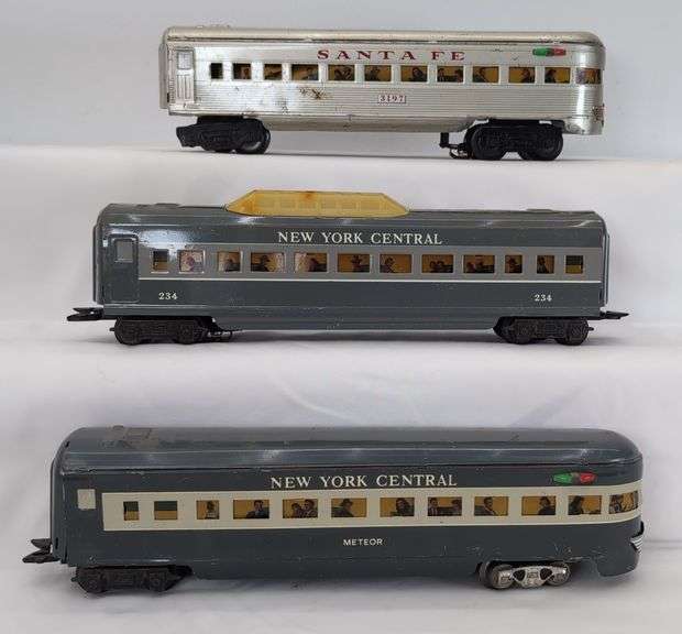 Marx O Gauge Passenger Cars 3197 Santa Fe observation New York Central 234 coach Meteor observation image