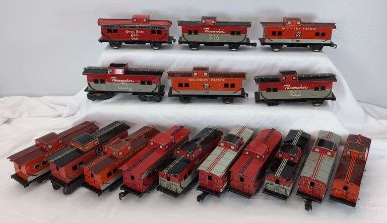 Marx O Gauge lithographed tinplate Cabooses - Southern Pacific, NYC, ATSF, Monon, NKP image