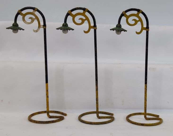 Early Tinplate Bent Wire Street Lamps Painted Sheet Metal Lamps/Shades