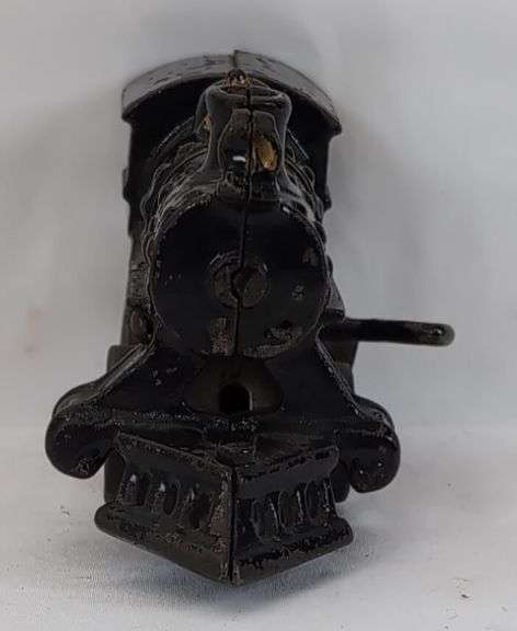 Prewar cast iron O Gauge Wind-Up steam locomotive