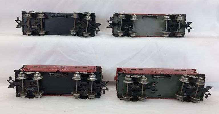 Lot of 11 Marx O Gauge lithographed tinplate Cabooses - 20102 NYC & 92812 Reading Lines