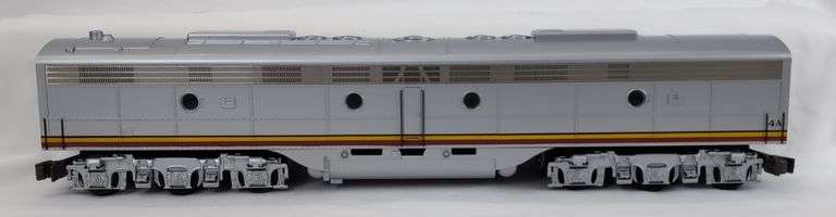 Modern Era Weaver O Gauge 3 rail EMD E-8 diesel ATSF Warbonnet in box