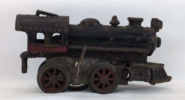 Prewar cast Iron O Gauge key wind steam locomotive American Flyer?