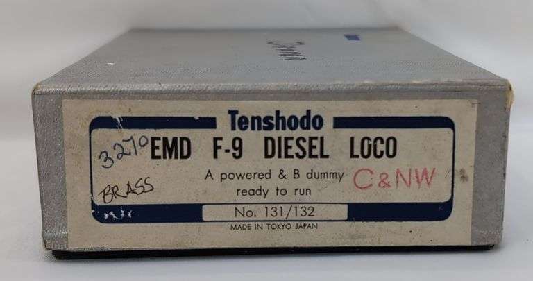 Brass Tenshodo HO C&NW EMD F-9 Diesel Loco 131/132 powered A dummy B in box