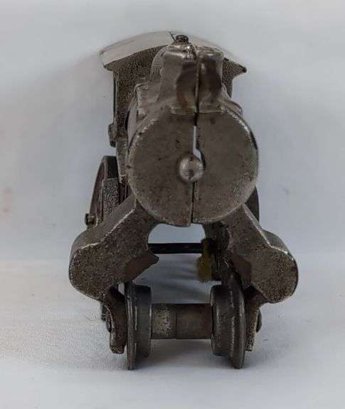 Cast Iron Pennsylvania Limited combine car, No. 400 2-4-0 , unnumbered 2-4-0 floor toys