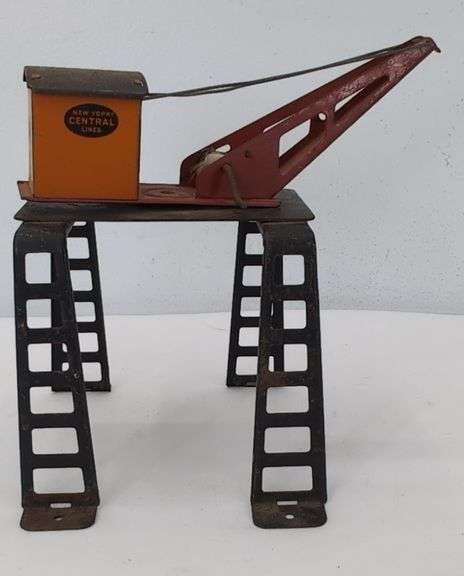 Marx O Gauge Train Accessories: Search Light Towers, Water Towers, Revolving Beacon & Crane