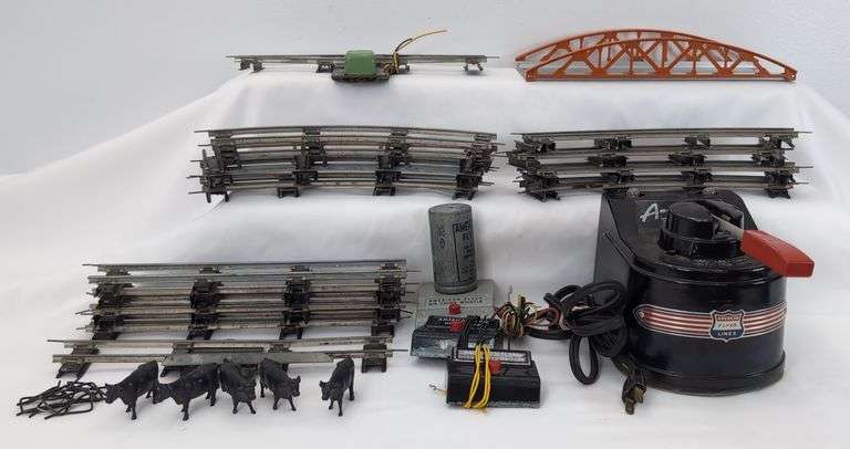 Postwar American Flyer S Gauge Track, Track Keepers, Air Chime, Uncoupler, 15B 110 watts transformer image