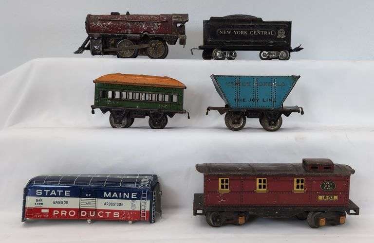Mixed Lot of Early Tinplate Sheet Metal Toy Train Cars Ives, Marx Joy Line image