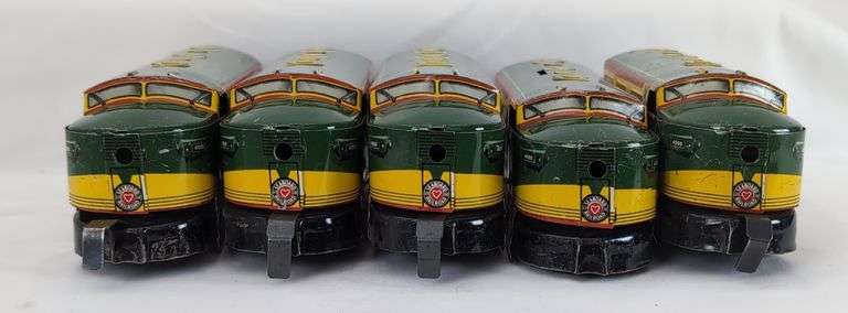 Marx O Gauge Five Seaboard 4000 diesel A units, two 956 Seaboard Air Lines caboose