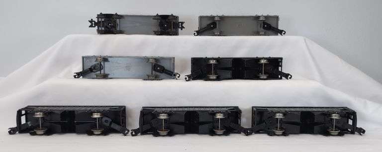 Lot of 27 Marx O Gauge tank, box, flat, hopper, gondola, searchlight cars