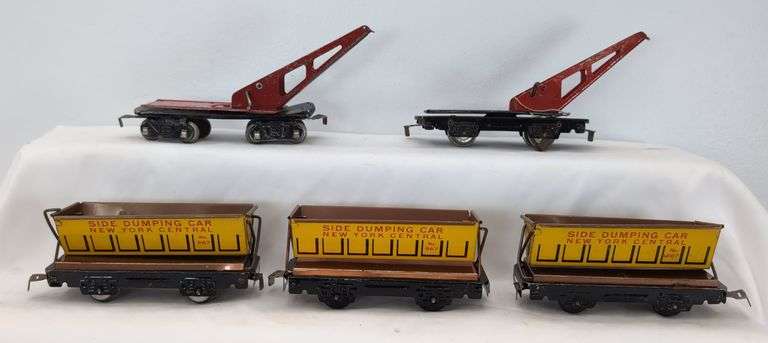 Marx O Gauge three 567 NYC side dumping cars two operating derrick crane cars image