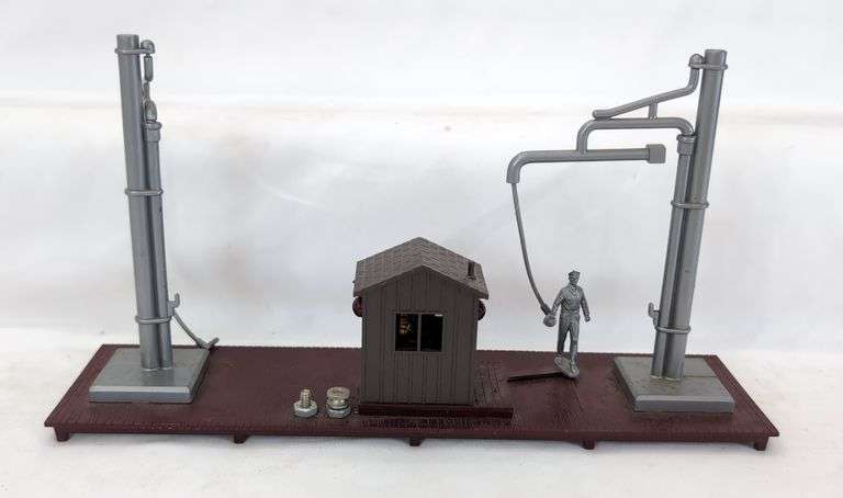 Marx O Gauge 1450 diesel fueling station