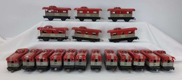 Lot of 18 NYC 20102 Tinplate Lithographed Caboose Train Cars variations