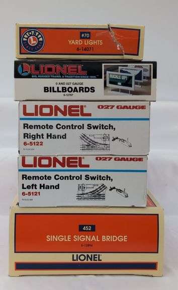 Modern Era Lionel O Gauge Train Accessories Lot RC Switches 5121 5122, Bridge 12894, Billboards 12707, Lights 14071 Mint in box