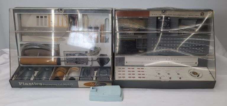 Postwar Lionel Plastics Engineering Labs Mark IV3229 and Electronics Labs 3203 image