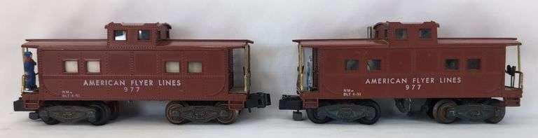 Two Postwar American Flyer Lines S Gauge 977 Deluxe Action Caboose rubber & tin figure