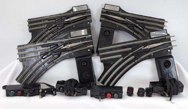 Postwar Lionel O Gauge two pair O22 Remote Control Switches controllers, lanterns, fixed voltage plugs image