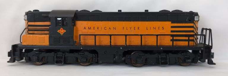 Postwar American Flyer Lines S Gauge Texas and Pacific Diesel Switcher Locomotive 374 image