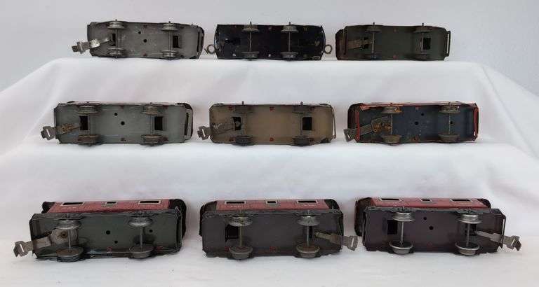 Lot of 18 Marx O Gauge  Cabooses - 694 NYC, 31055 Monon, 556 NYC, 20102 NYC