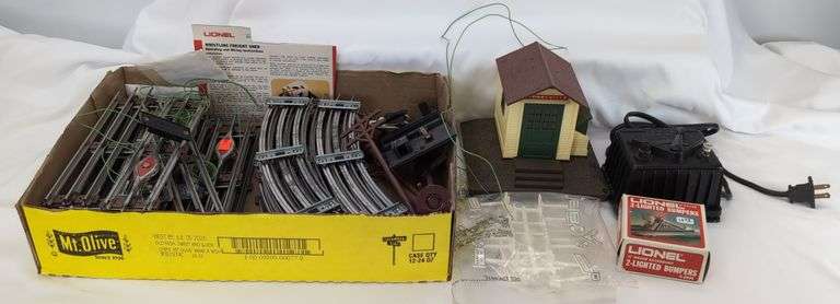 Modern Era Lionel O27 Nickel Plate 8617 4-4-2 freight set transformer track switches accessories